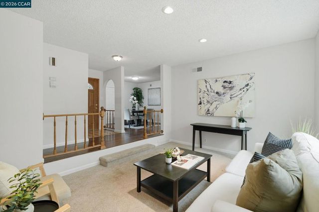 2024 Olympic Dr, Martinez, CA 94553