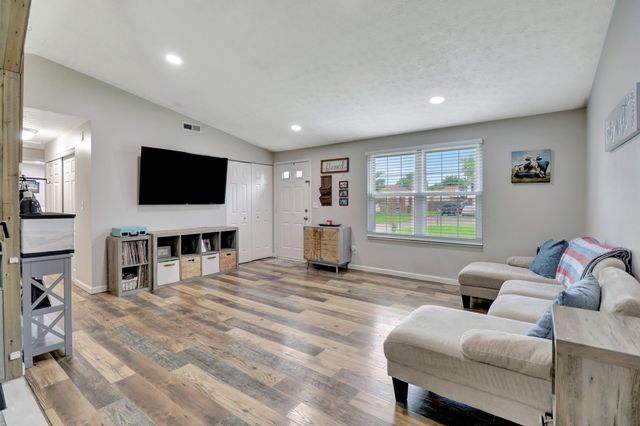 6367 Thistlewood Lane, Burlington, KY 41005