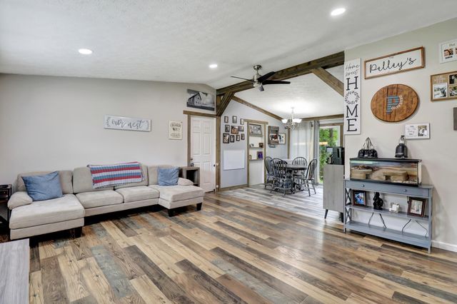6367 Thistlewood Lane, Burlington, KY 41005