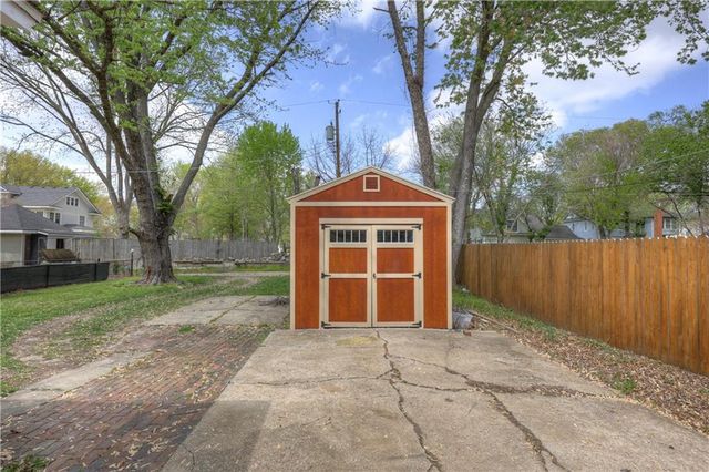 612 W Kansas Street, Pittsburg, KS 66762