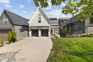 550A Whispering Hills Dr, Nashville, TN 37211