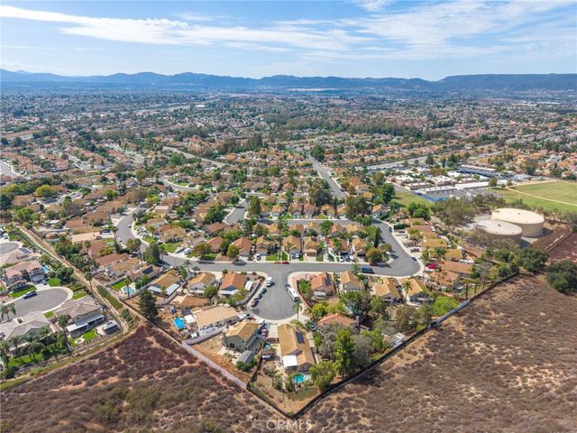 39015 Corte Pacheco, Murrieta, CA 92562