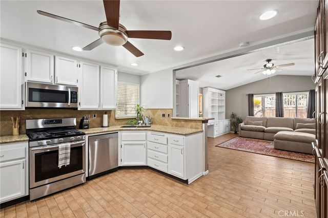 39015 Corte Pacheco, Murrieta, CA 92562