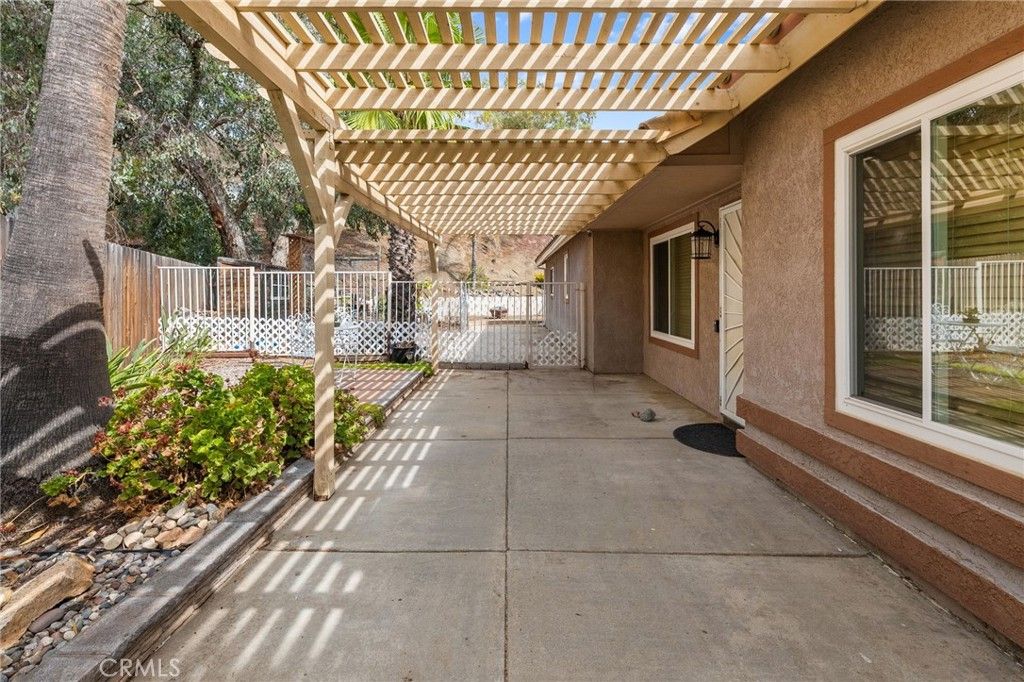 39015 Corte Pacheco, Murrieta, CA 92562 — photo 4