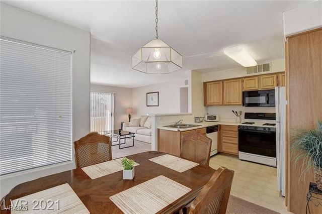 5710 East Tropicana Avenue 2072, Las Vegas, NV 89122