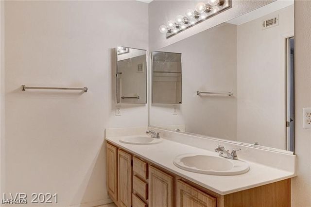 5710 East Tropicana Avenue 2072, Las Vegas, NV 89122