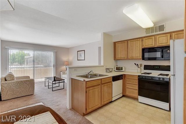 5710 East Tropicana Avenue 2072, Las Vegas, NV 89122