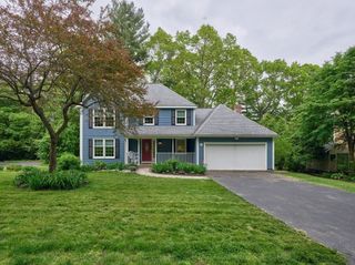 9 Hill Street private way, Shrewsbury, MA 01545