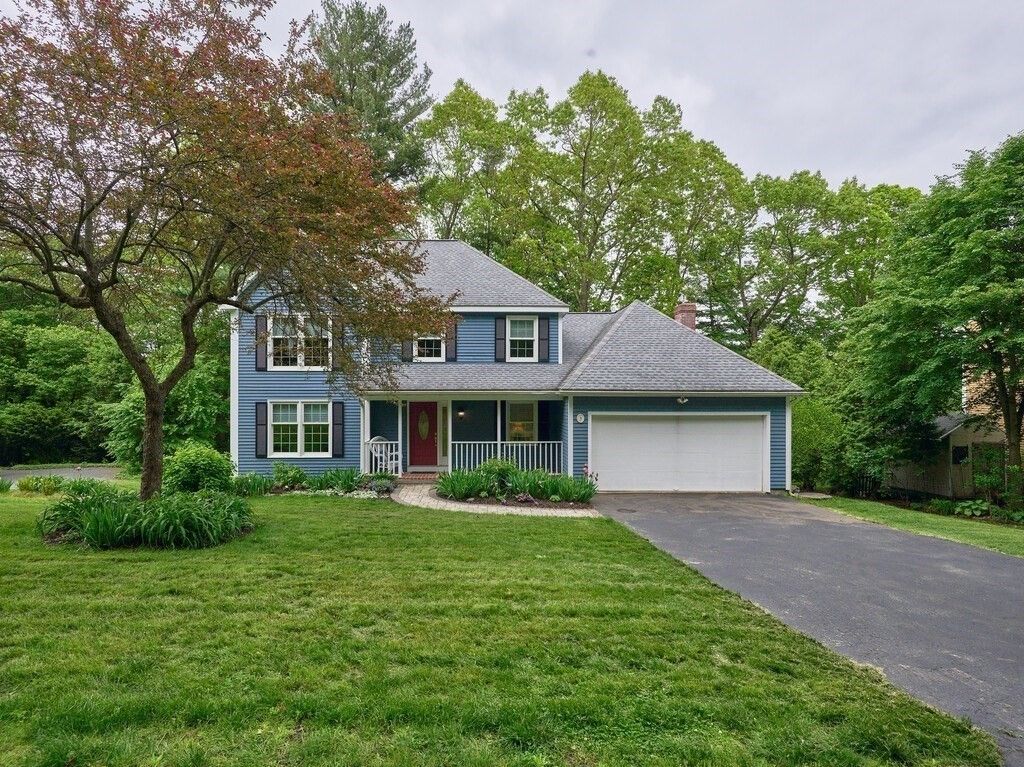 9 Hill Street private way, Shrewsbury, MA 01545