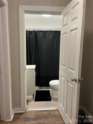 86 R And R Hyder Lane, Hendersonville, NC 28792