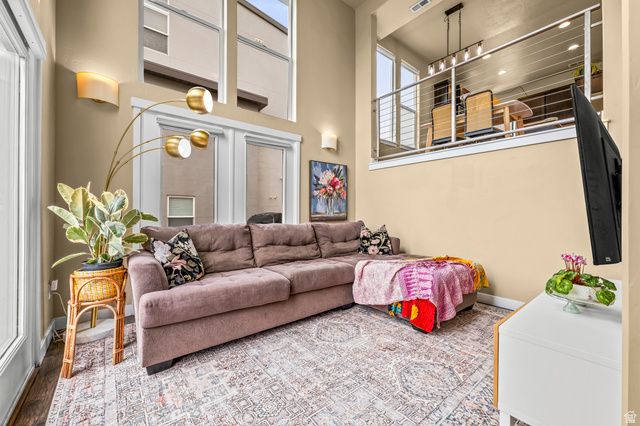 4628 W SOUTH JORDAN PKWY, South Jordan, UT 84009