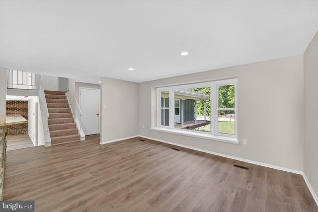 2434 PINEFIELD RD, Waldorf, MD 20601