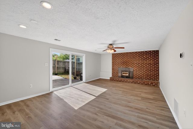 2434 PINEFIELD RD, Waldorf, MD 20601