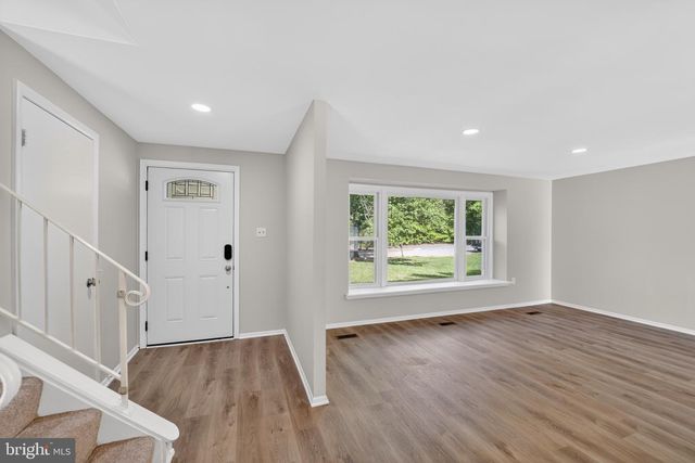 2434 PINEFIELD RD, Waldorf, MD 20601