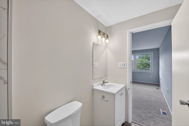 2434 PINEFIELD RD, Waldorf, MD 20601