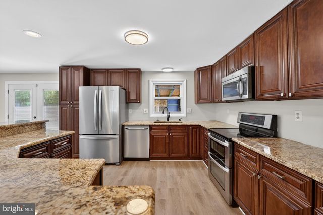 2434 PINEFIELD RD, Waldorf, MD 20601
