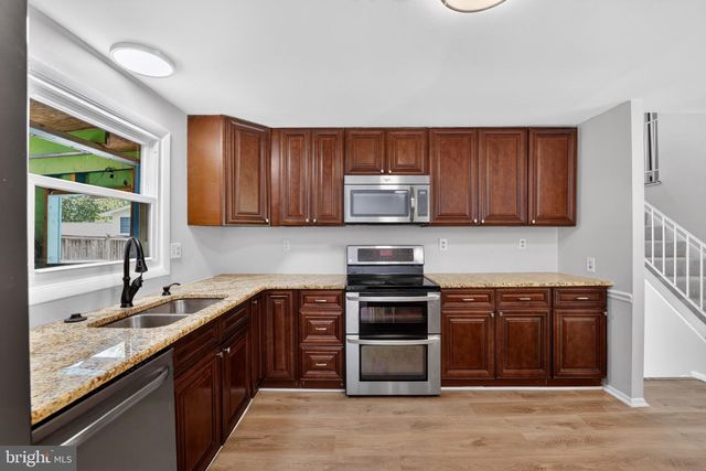 2434 PINEFIELD RD, Waldorf, MD 20601