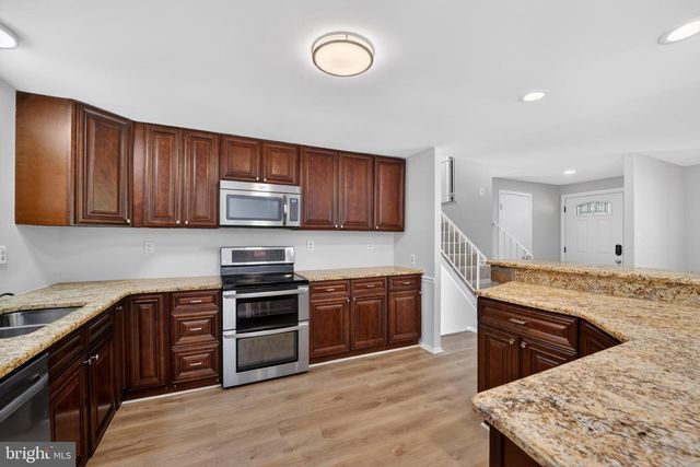 2434 PINEFIELD RD, Waldorf, MD 20601