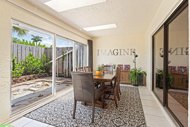 2757 SW 2ND Street 2757, Delray Beach, FL 33445