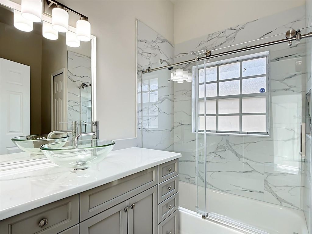 Image 19 of property listing at 1008 UNIVERSAL REST PLACE, Kissimmee, FL 34744