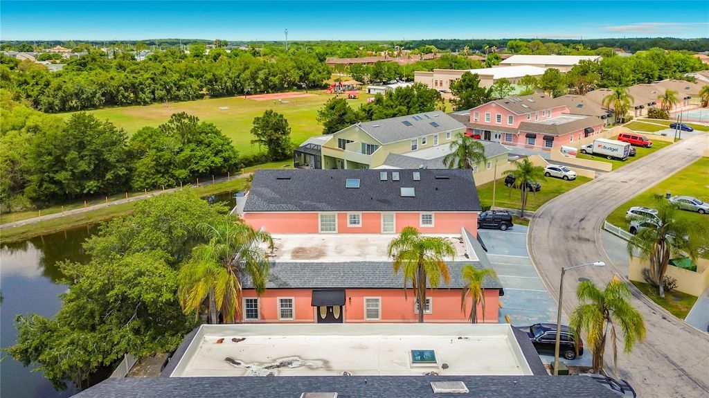 Image 42 of property listing at 1008 UNIVERSAL REST PLACE, Kissimmee, FL 34744