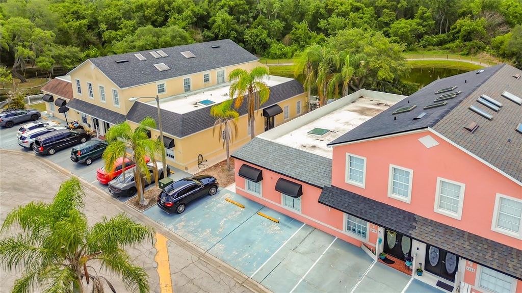 Image 43 of property listing at 1008 UNIVERSAL REST PLACE, Kissimmee, FL 34744