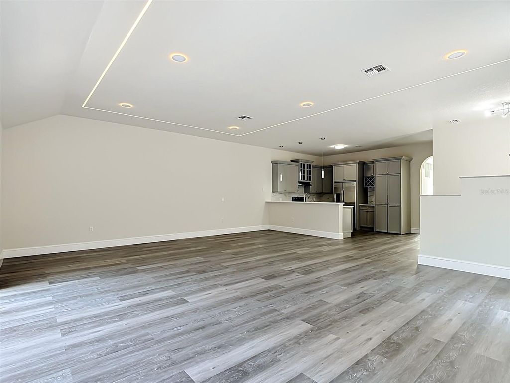 Image 6 of property listing at 1008 UNIVERSAL REST PLACE, Kissimmee, FL 34744