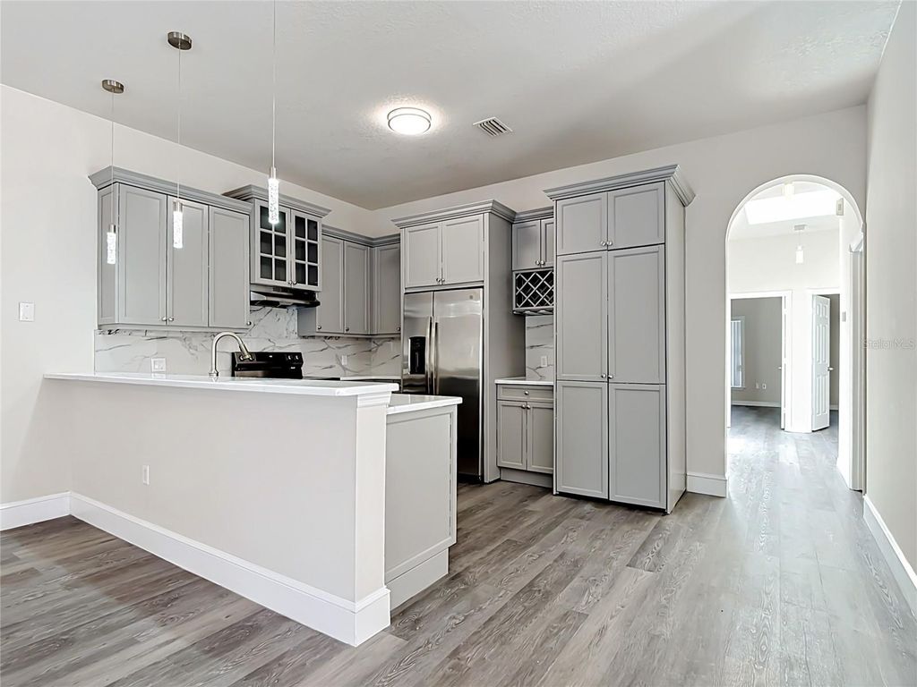 Image 10 of property listing at 1008 UNIVERSAL REST PLACE, Kissimmee, FL 34744