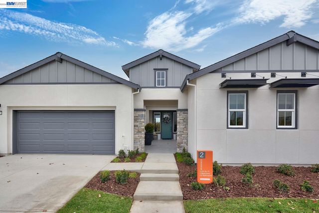 1276 Parkcrest Circle, Manteca, CA 95336