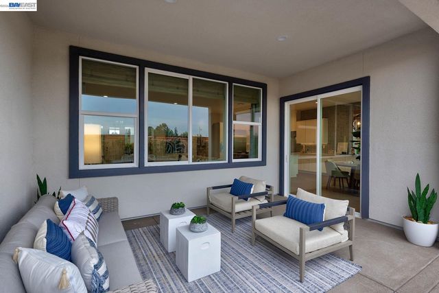 1276 Parkcrest Circle, Manteca, CA 95336