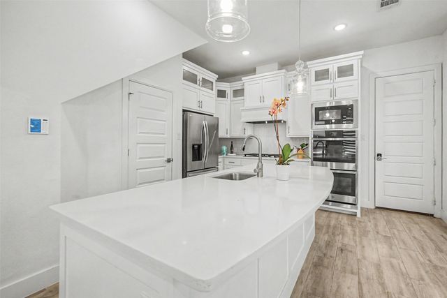 618 Winners Circle, Rowlett, TX 75088
