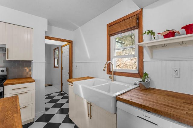 2951 Taylor Street NE, Minneapolis, MN 55418