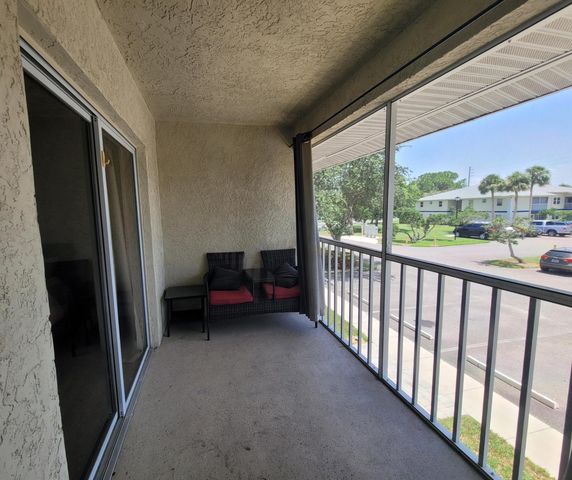 1522 SE Royal Green Circle 201, Port St Lucie, FL 34952