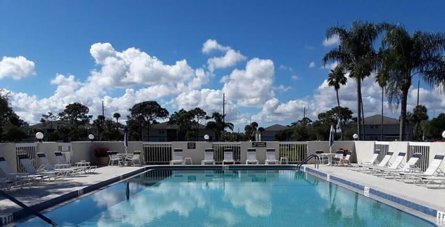 1522 SE Royal Green Circle 201, Port St Lucie, FL 34952