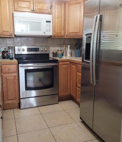 1522 SE Royal Green Circle 201, Port St Lucie, FL 34952