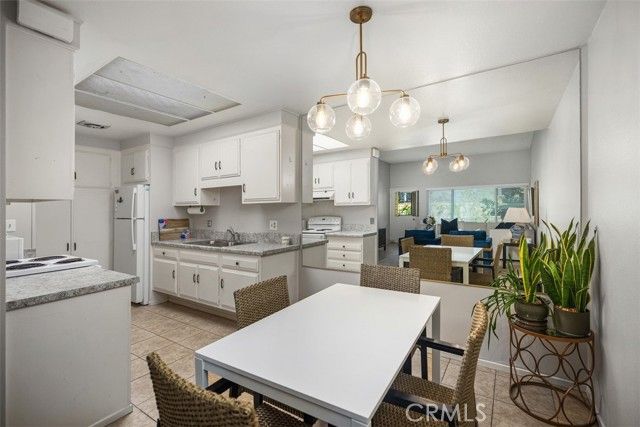 956 Calle Aragon C, Laguna Woods, CA 92637