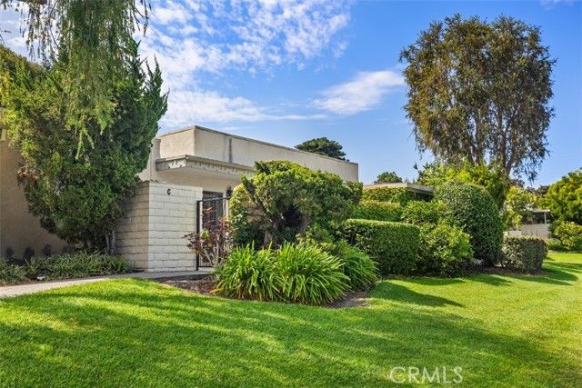 956 Calle Aragon C, Laguna Woods, CA 92637