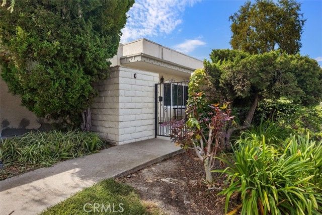 956 Calle Aragon C, Laguna Woods, CA 92637