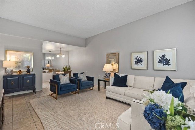 956 Calle Aragon C, Laguna Woods, CA 92637