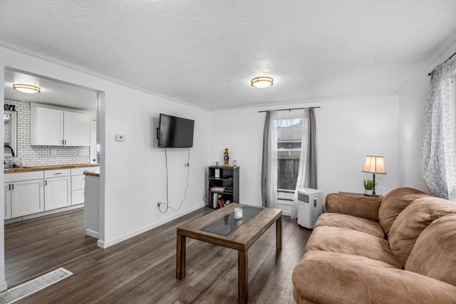 1303 E Dalke Ave, Spokane, WA 99208