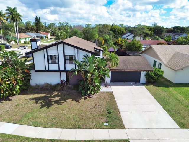 760 Windtree Way, Wellington, FL 33414