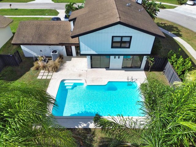 760 Windtree Way, Wellington, FL 33414