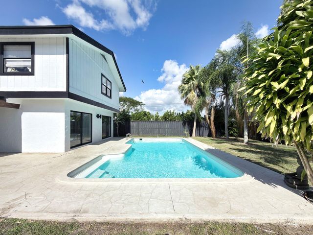 760 Windtree Way, Wellington, FL 33414