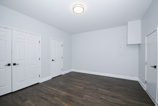 2043 W Saint Paul Avenue, Chicago, IL 60647