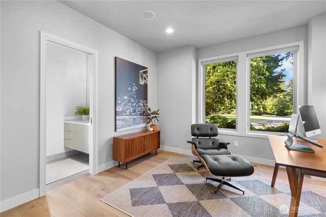 946 7th Court, Fox Island, WA 98333