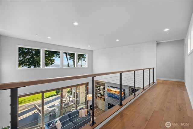946 7th Court, Fox Island, WA 98333