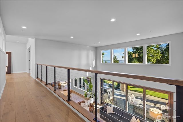 946 7th Court, Fox Island, WA 98333