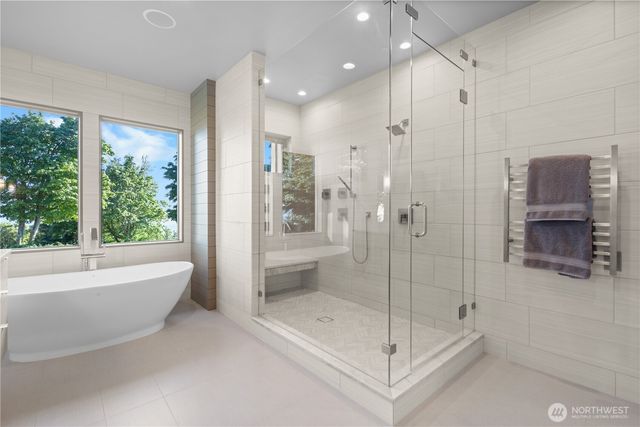 946 7th Court, Fox Island, WA 98333