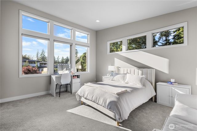 946 7th Court, Fox Island, WA 98333