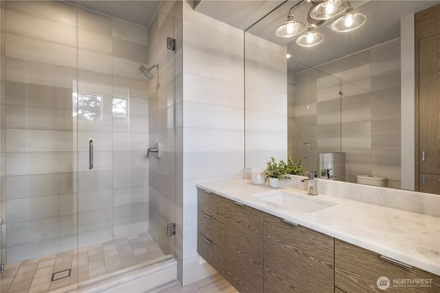 946 7th Court, Fox Island, WA 98333